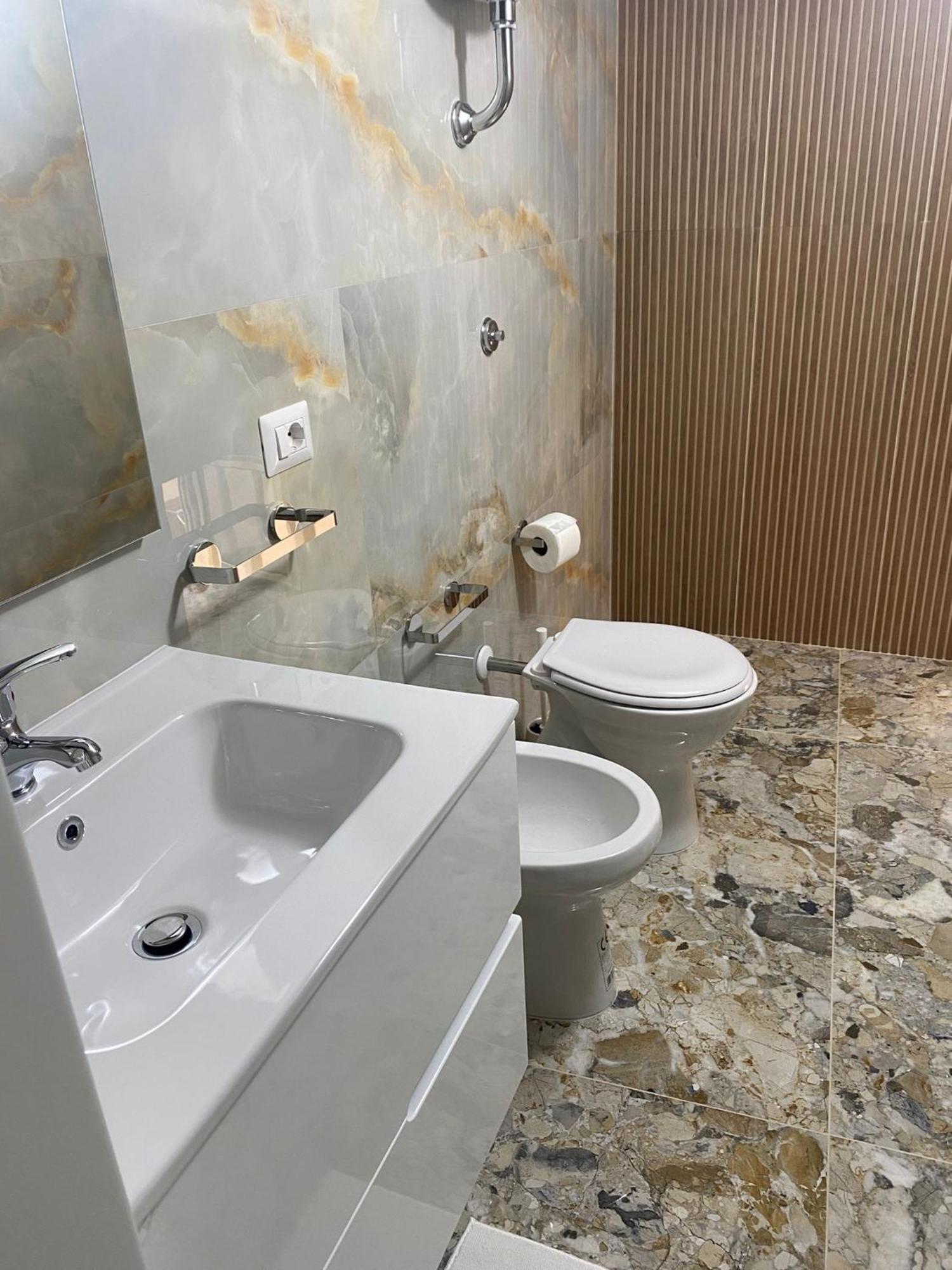 Dora House Napoli Apartment Bagian luar foto